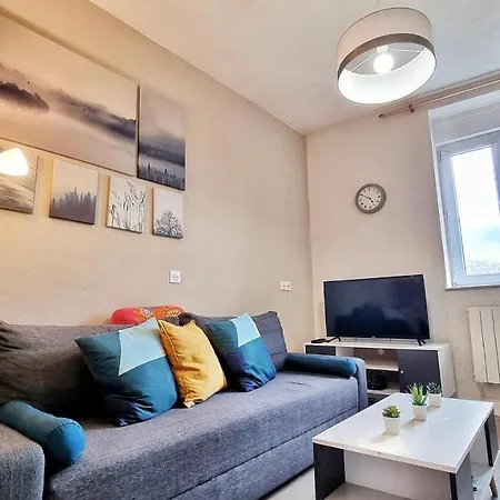 Cosmopolitan - 6 Pers - Gare - Fibre Apartamento
